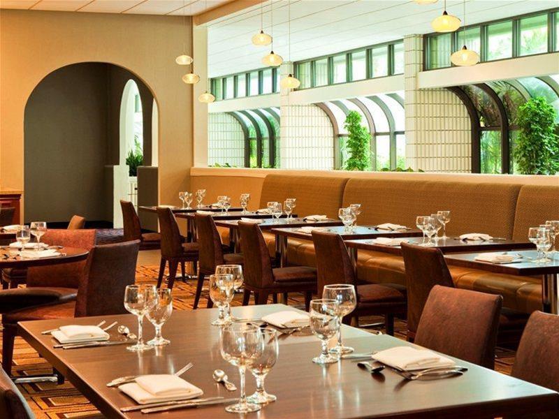 坦帕布兰登喜来登酒店 外观 照片